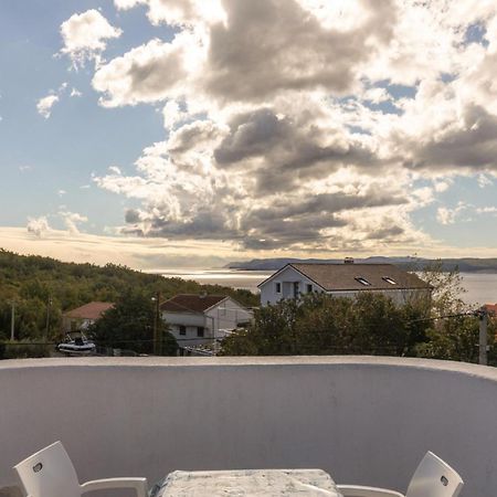 1 Bedroom Cozy Apartment In Jadranovo Eksteriør billede